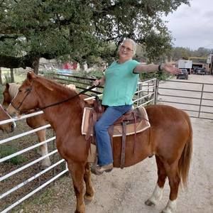 Meet your Posher, Kelly